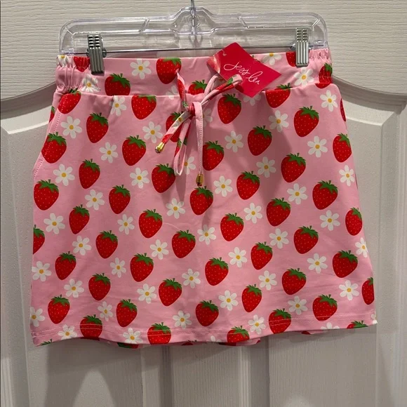 Stylish Pink Strawberry Print Mini Skirt - Picture 1 of 2